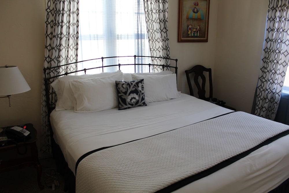 Baltic Hotel ไมอามีบีช ภายนอก รูปภาพ