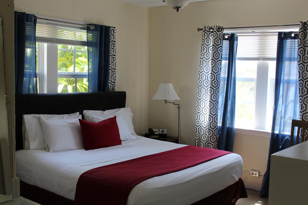 Baltic Hotel ไมอามีบีช ภายนอก รูปภาพ